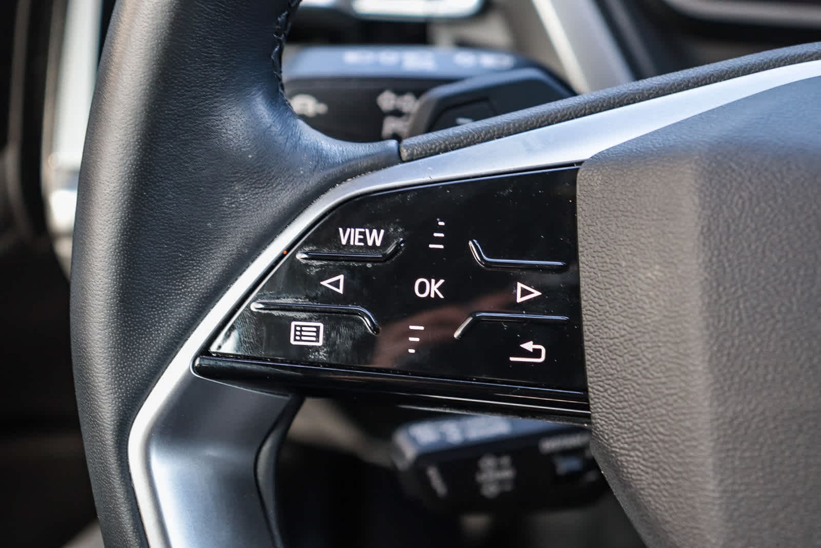 Thumbnail: 2023 Audi Q4 e-tron - 19