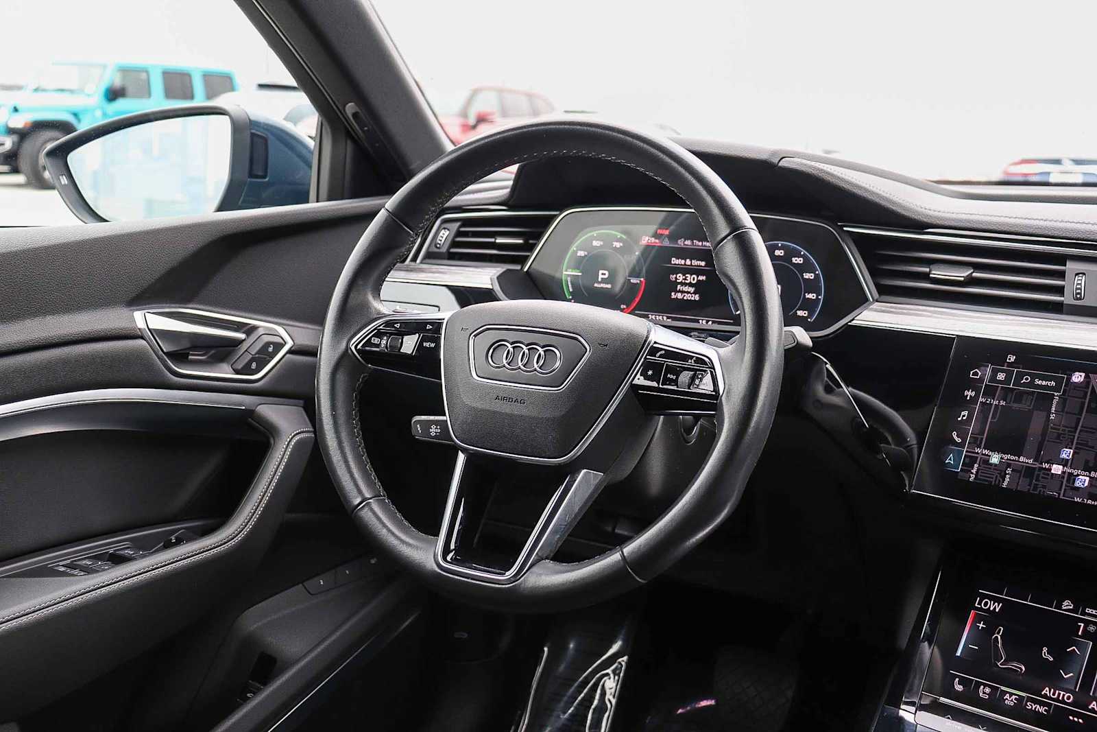 Thumbnail: 2024 Audi Q8 e-tron - 22