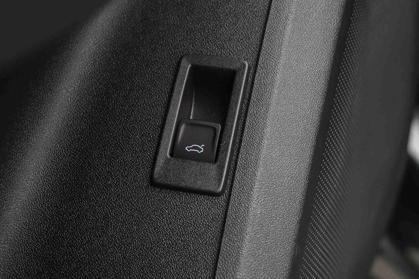 Thumbnail: 2025 Audi Q5 - 27