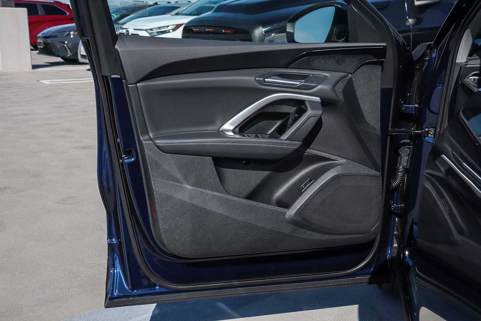 Thumbnail: 2025 Audi Q5 - 28