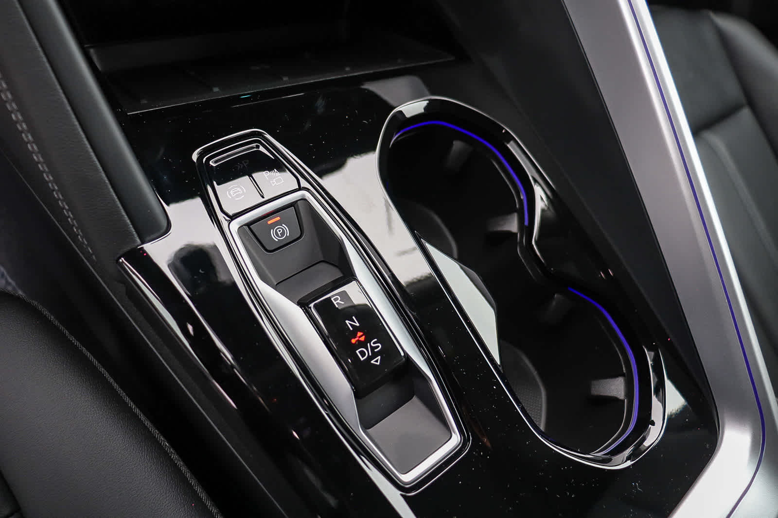 Thumbnail: 2025 Audi Q5 - 23