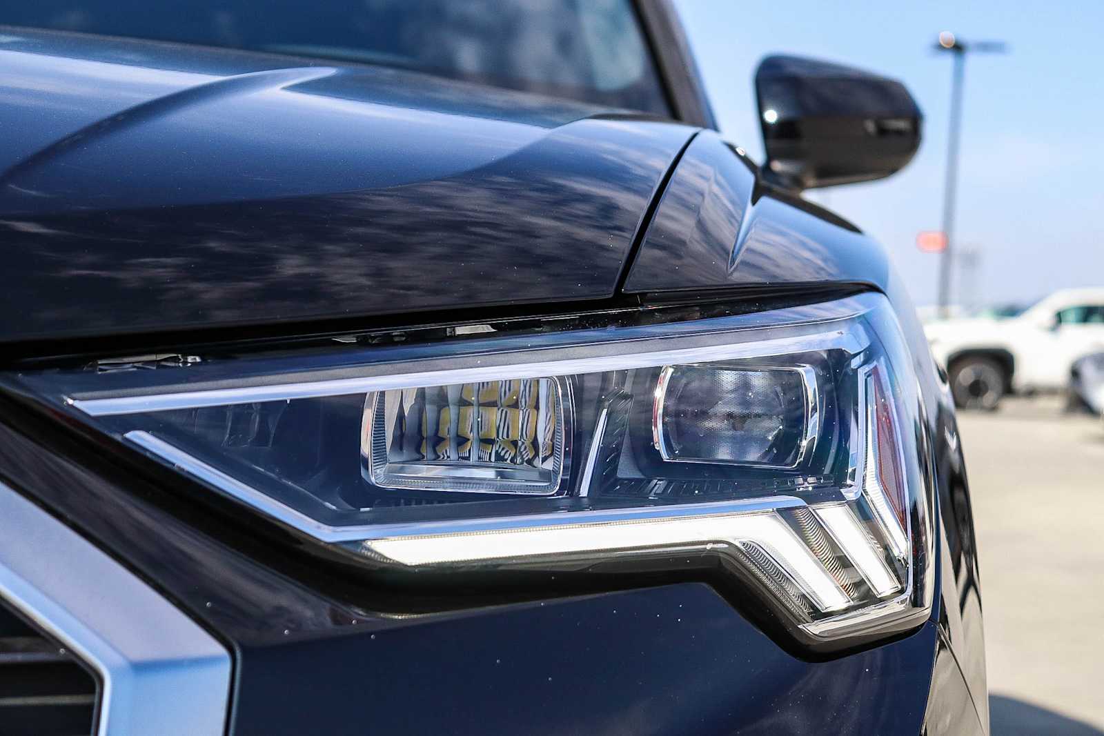 Thumbnail: 2025 Audi Q3 - 7