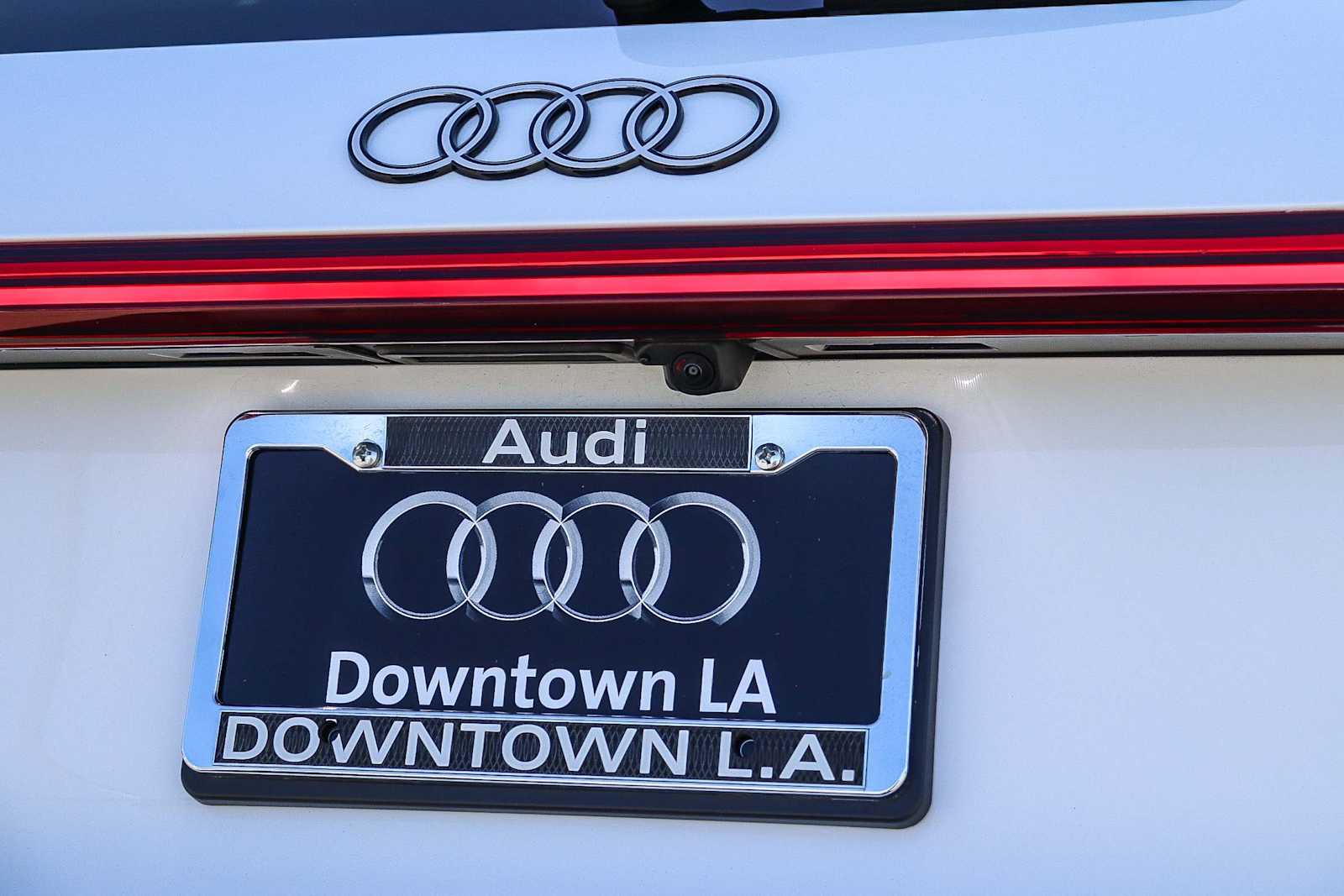 Thumbnail: 2025 Audi Q5 - 11