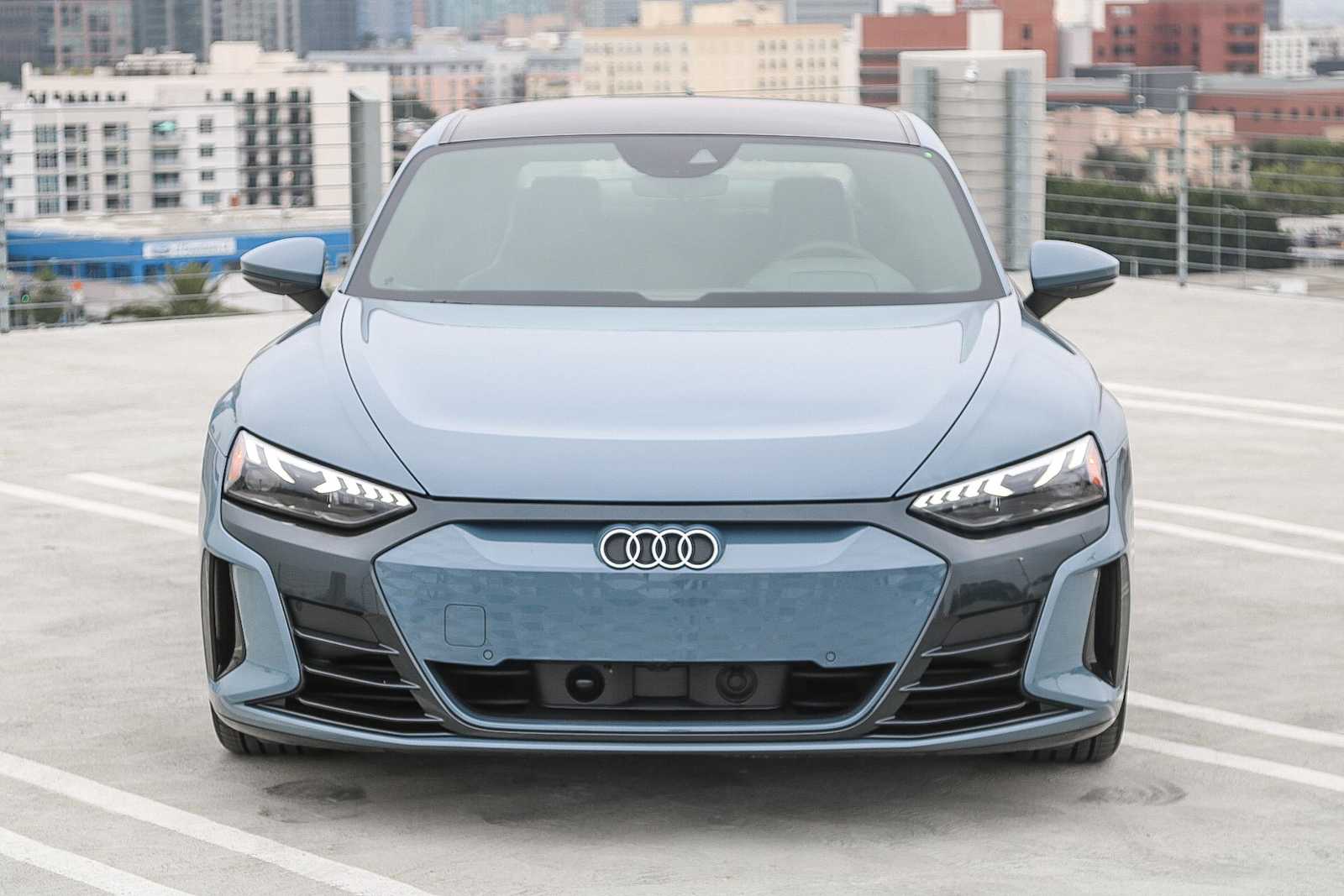 Thumbnail: 2024 Audi e-tron GT - 2