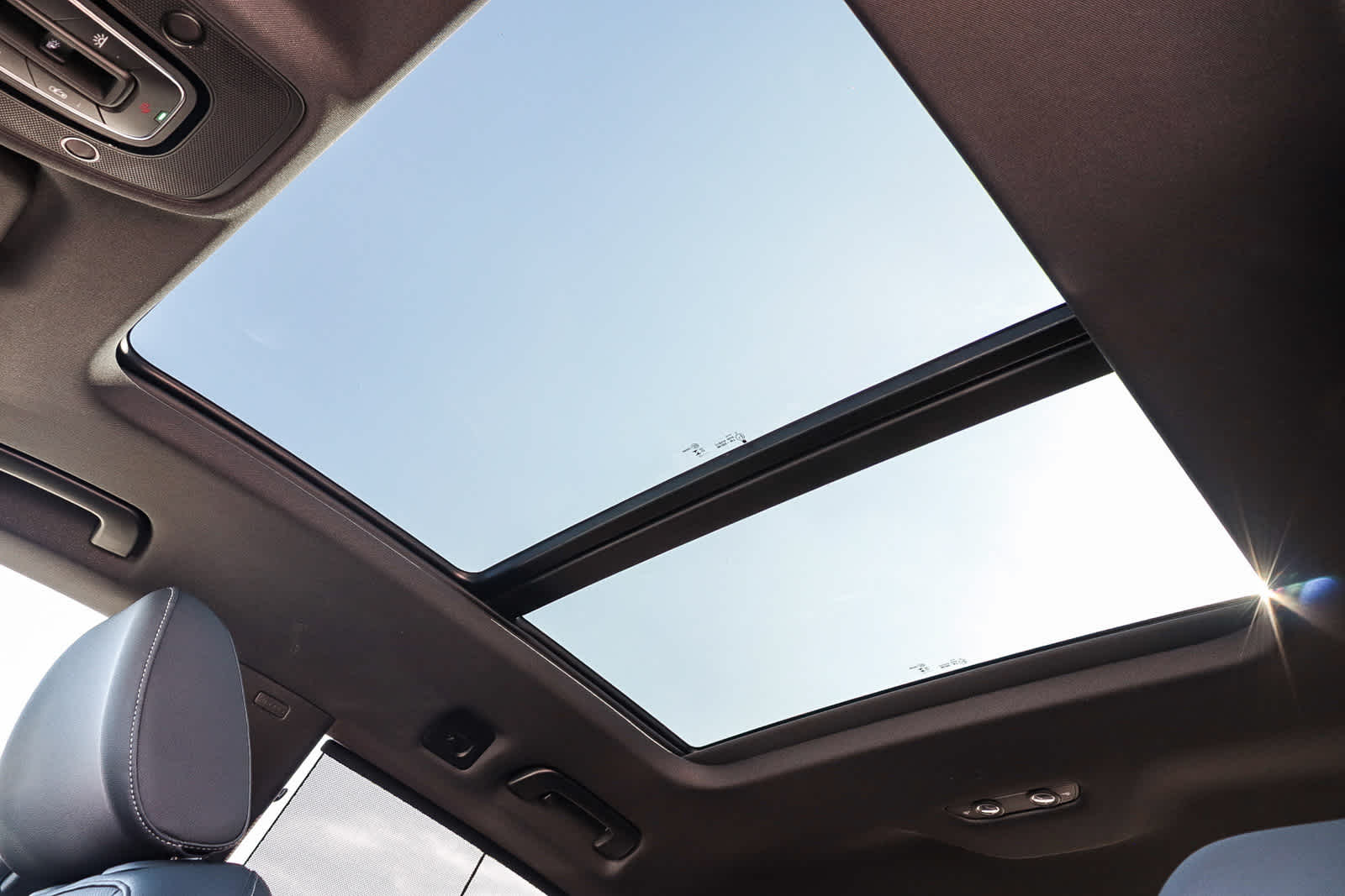 Thumbnail: 2026 Audi Q8 - 36