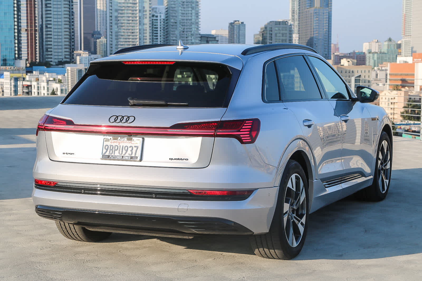 Thumbnail: 2022 Audi e-tron - 5