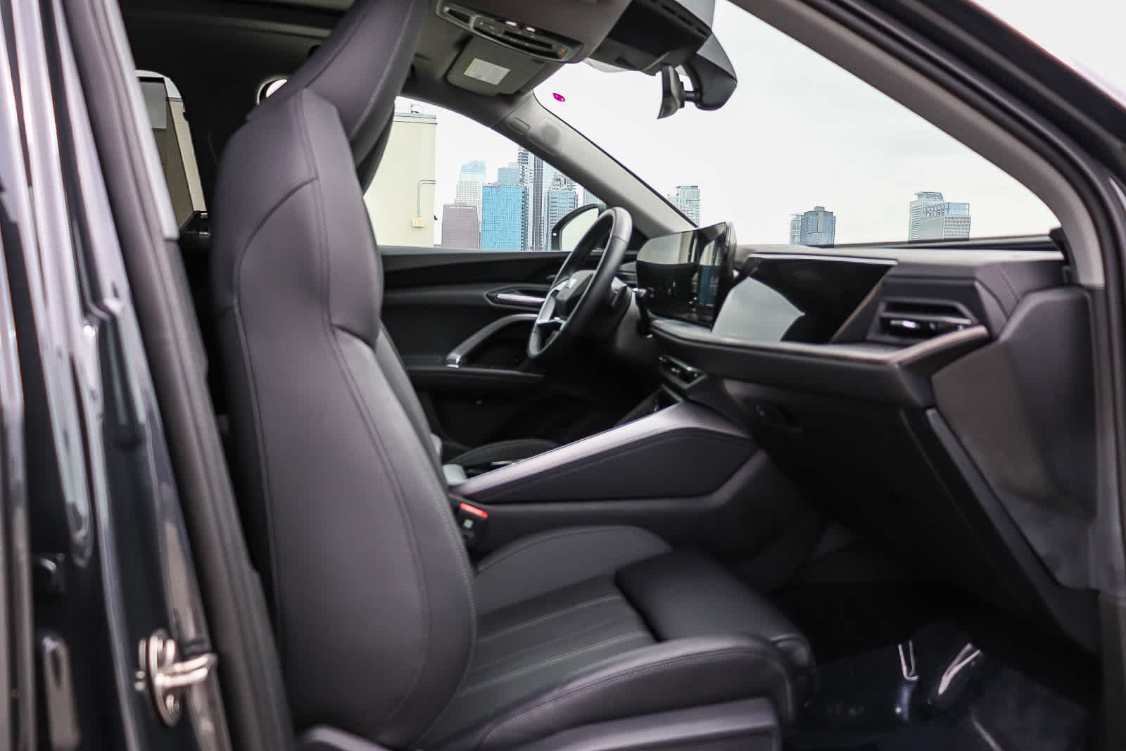 Thumbnail: 2025 Audi Q5 - 20