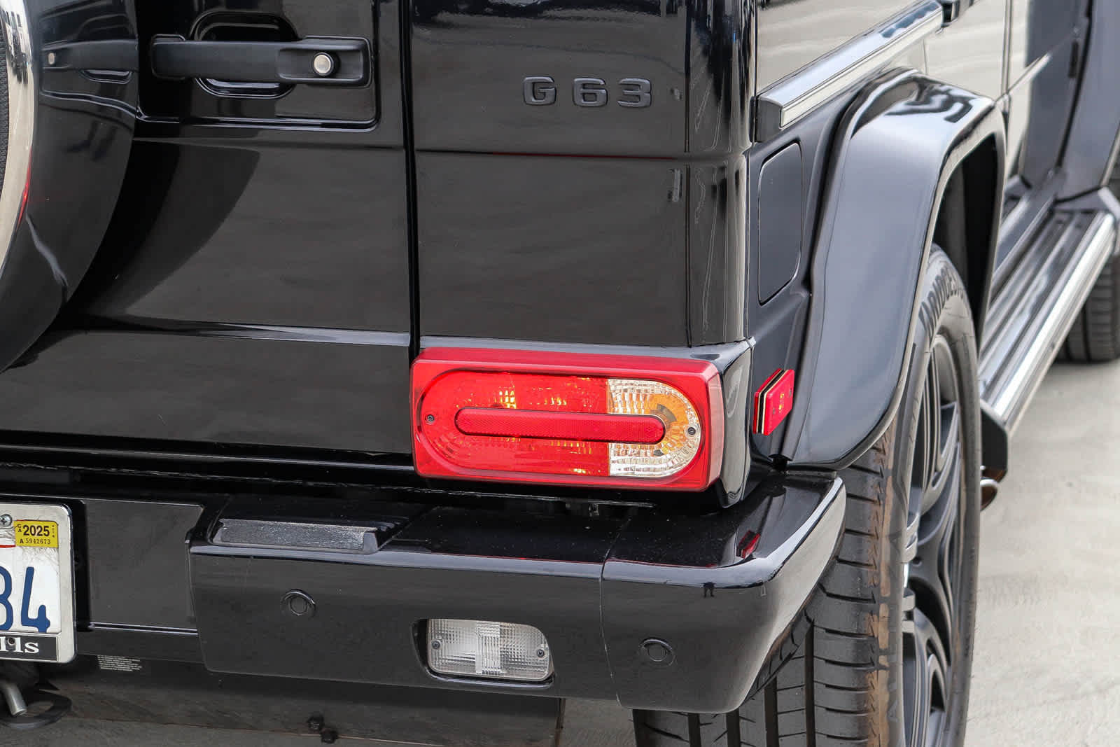 Thumbnail: 2017 Mercedes-Benz G-Class - 10