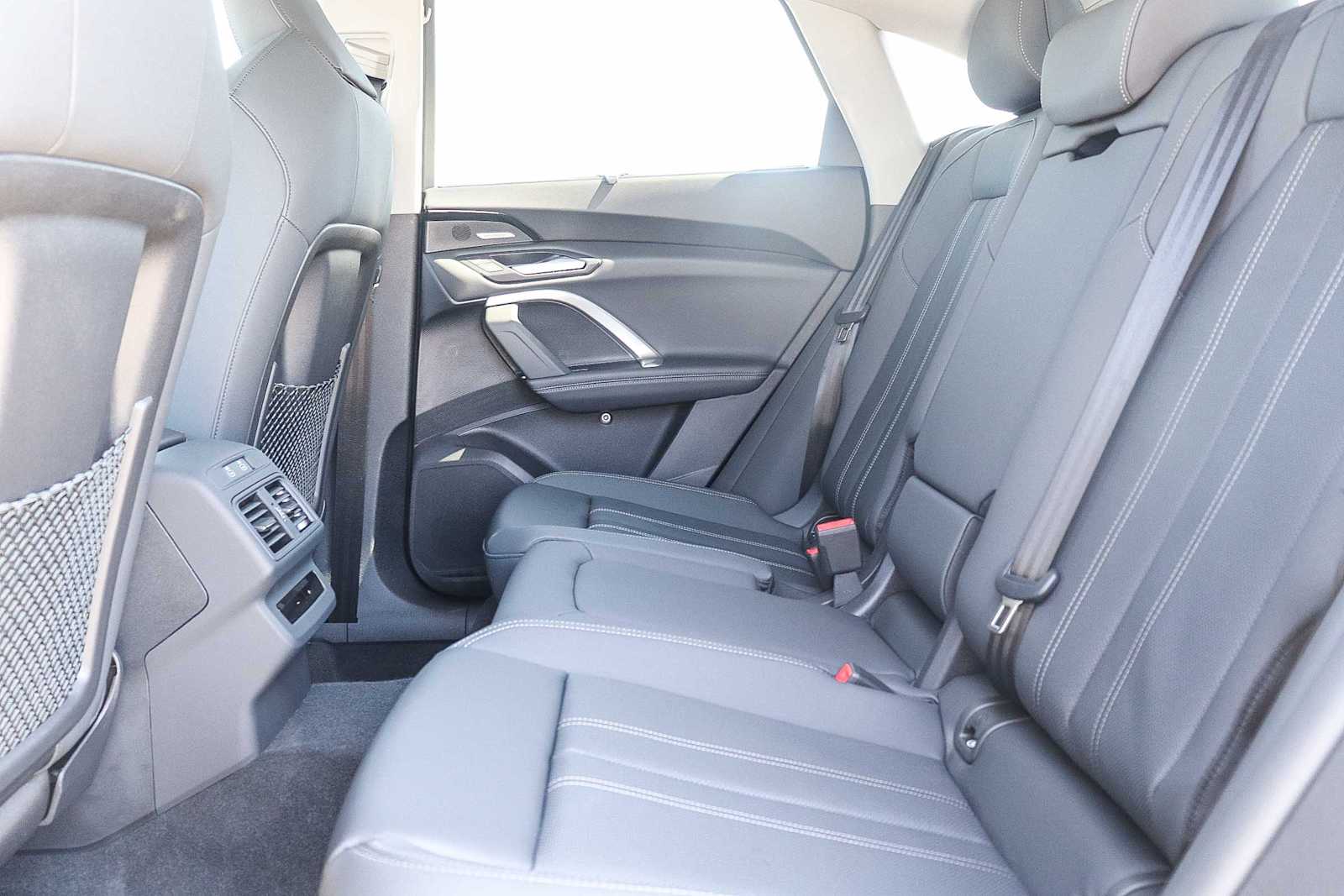 Thumbnail: 2025 Audi Q5 - 18