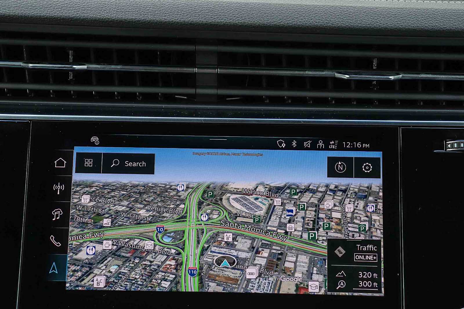 Thumbnail: 2026 Audi Q8 - 19