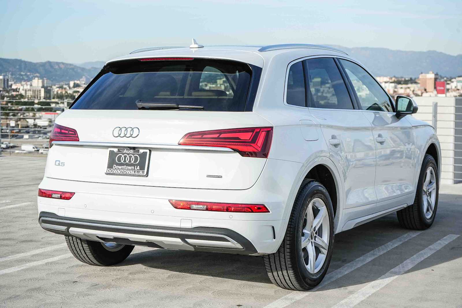 Thumbnail: 2023 Audi Q5 - 7
