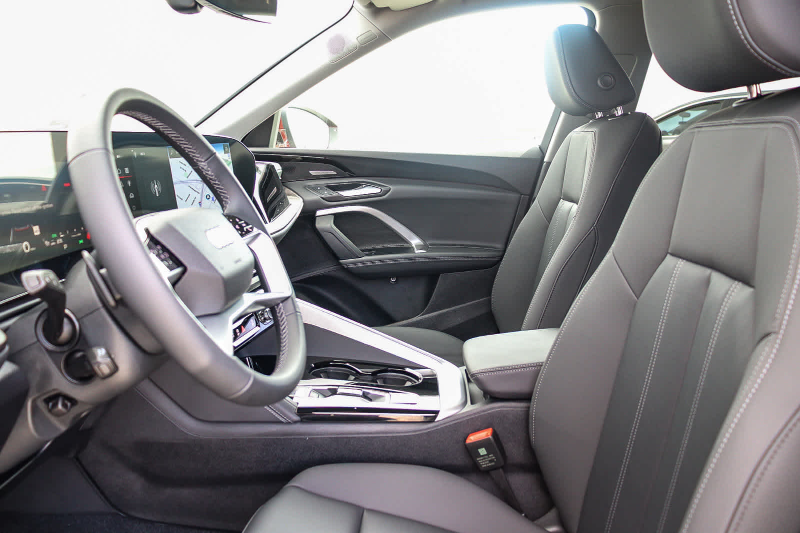 Thumbnail: 2025 Audi Q5 - 22