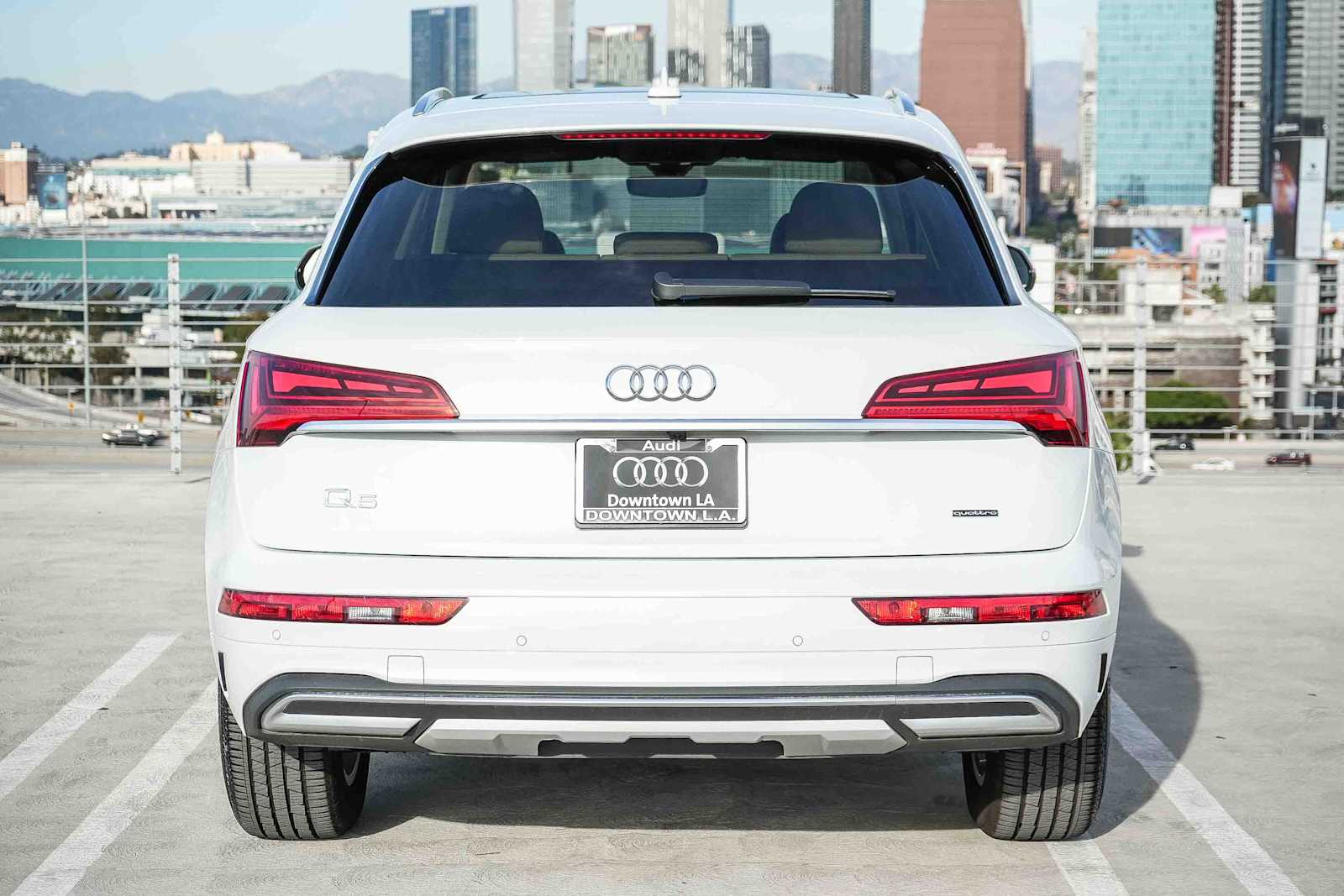 Thumbnail: 2023 Audi Q5 - 8