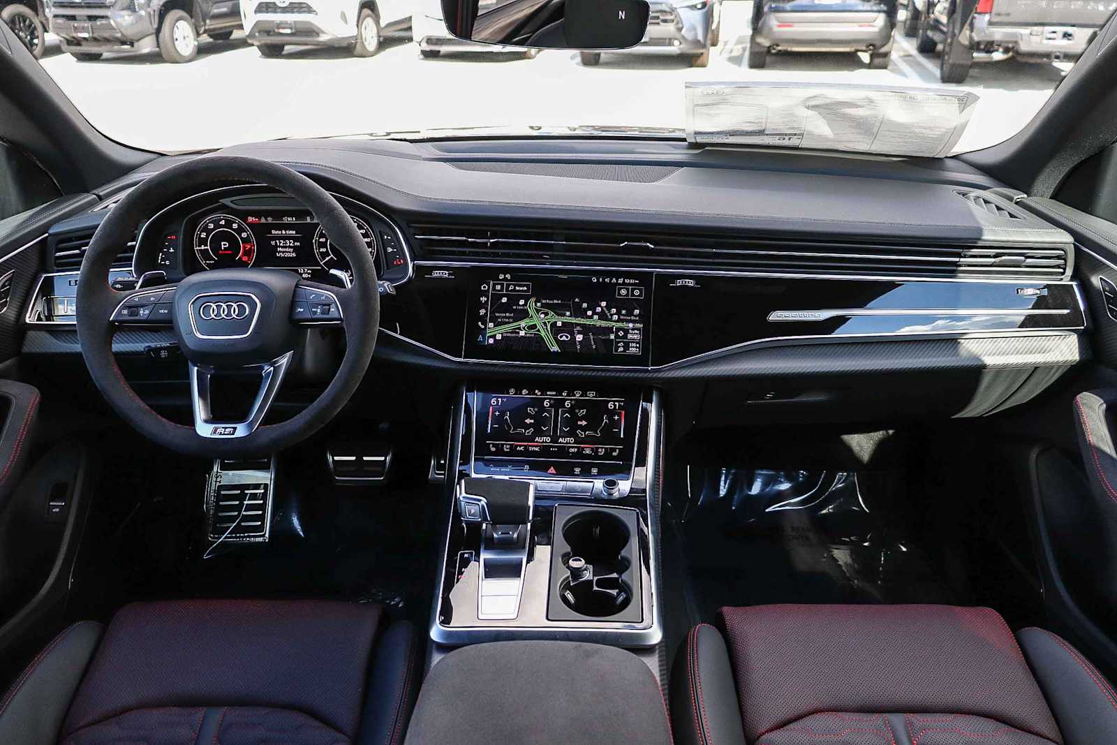 Thumbnail: 2026 Audi RS Q8 - 16