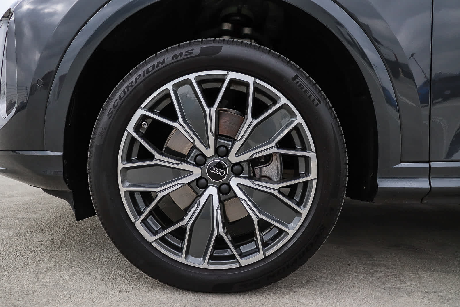 Thumbnail: 2025 Audi Q5 - 14