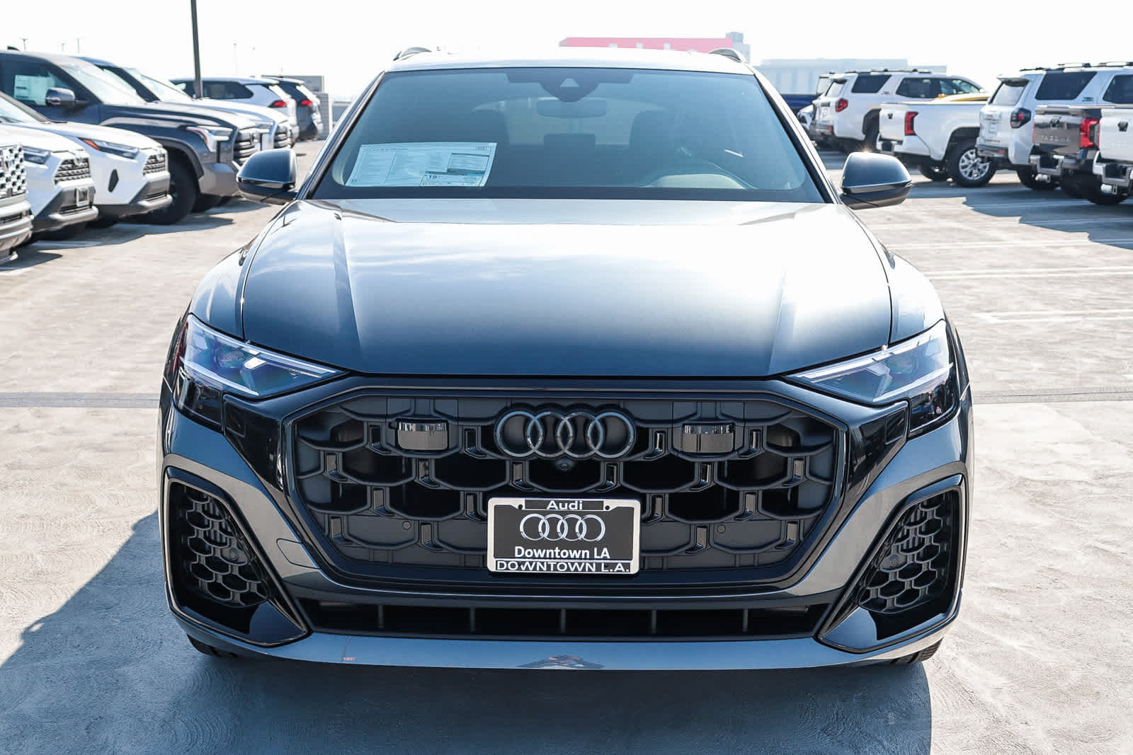 Thumbnail: 2026 Audi Q8 - 2
