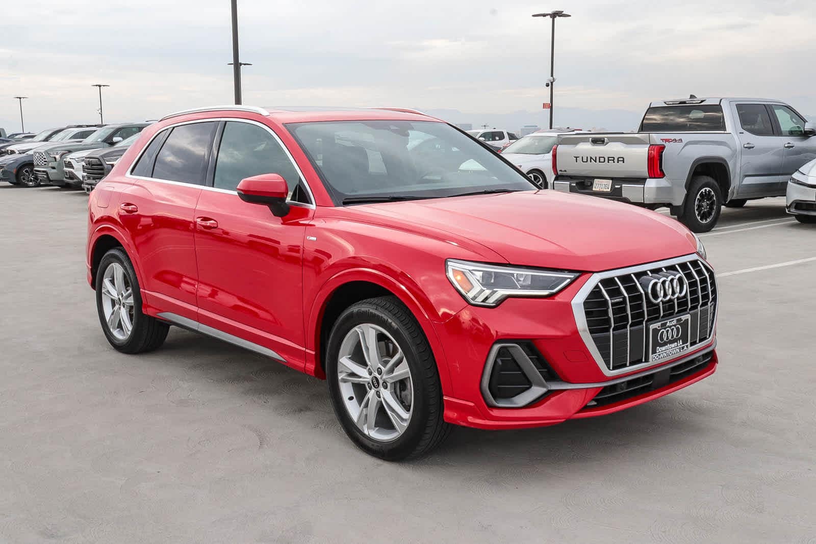 Thumbnail: 2023 Audi Q3 - 3