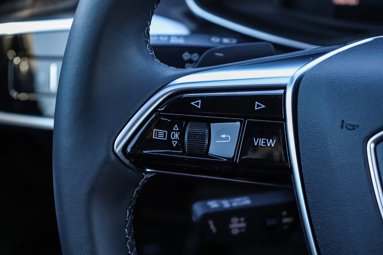 Thumbnail: 2025 Audi A6 - 20