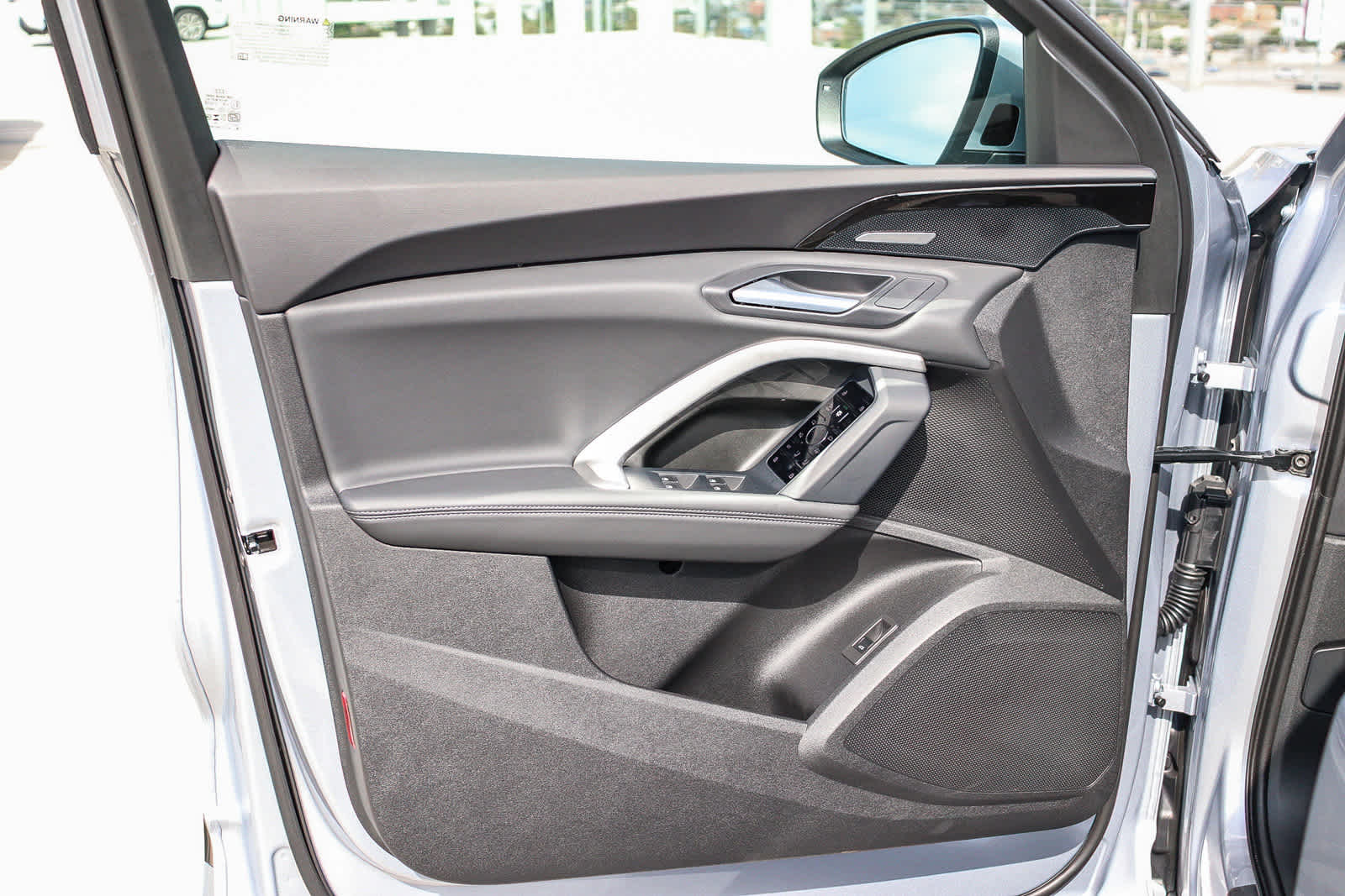 Thumbnail: 2025 Audi Q5 - 29