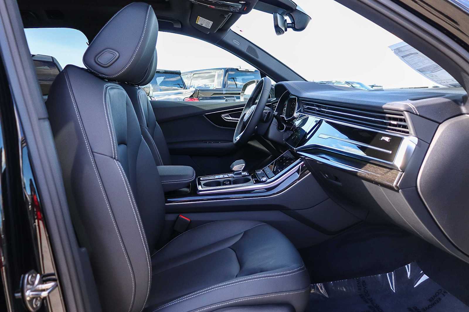 Thumbnail: 2026 Audi Q7 - 23