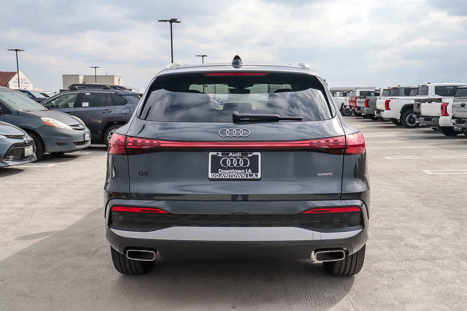 Thumbnail: 2025 Audi Q5 - 8