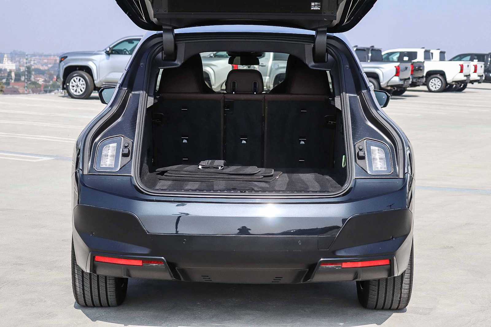 Thumbnail: 2024 BMW iX - 30