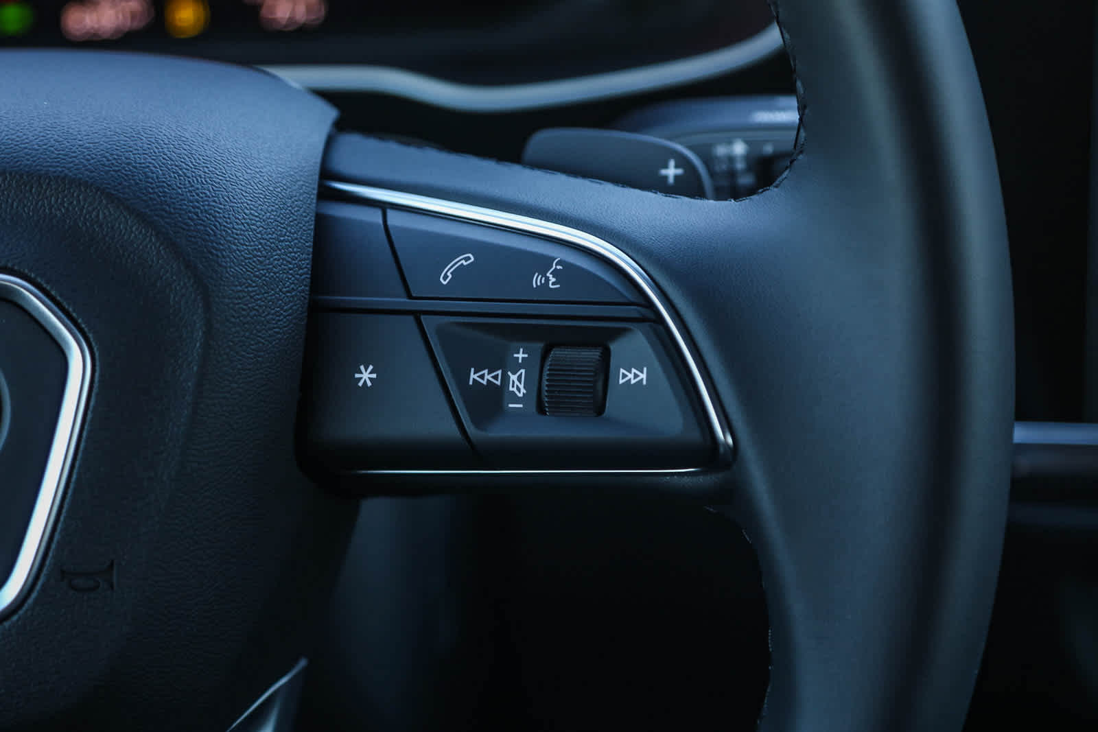 Thumbnail: 2025 Audi Q3 - 21