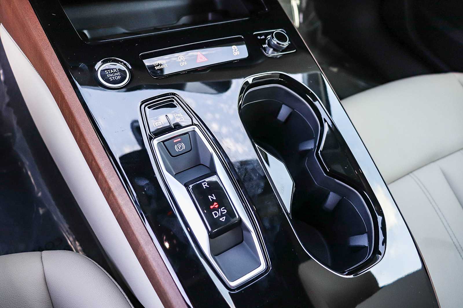 Thumbnail: 2025 Audi A5 - 24