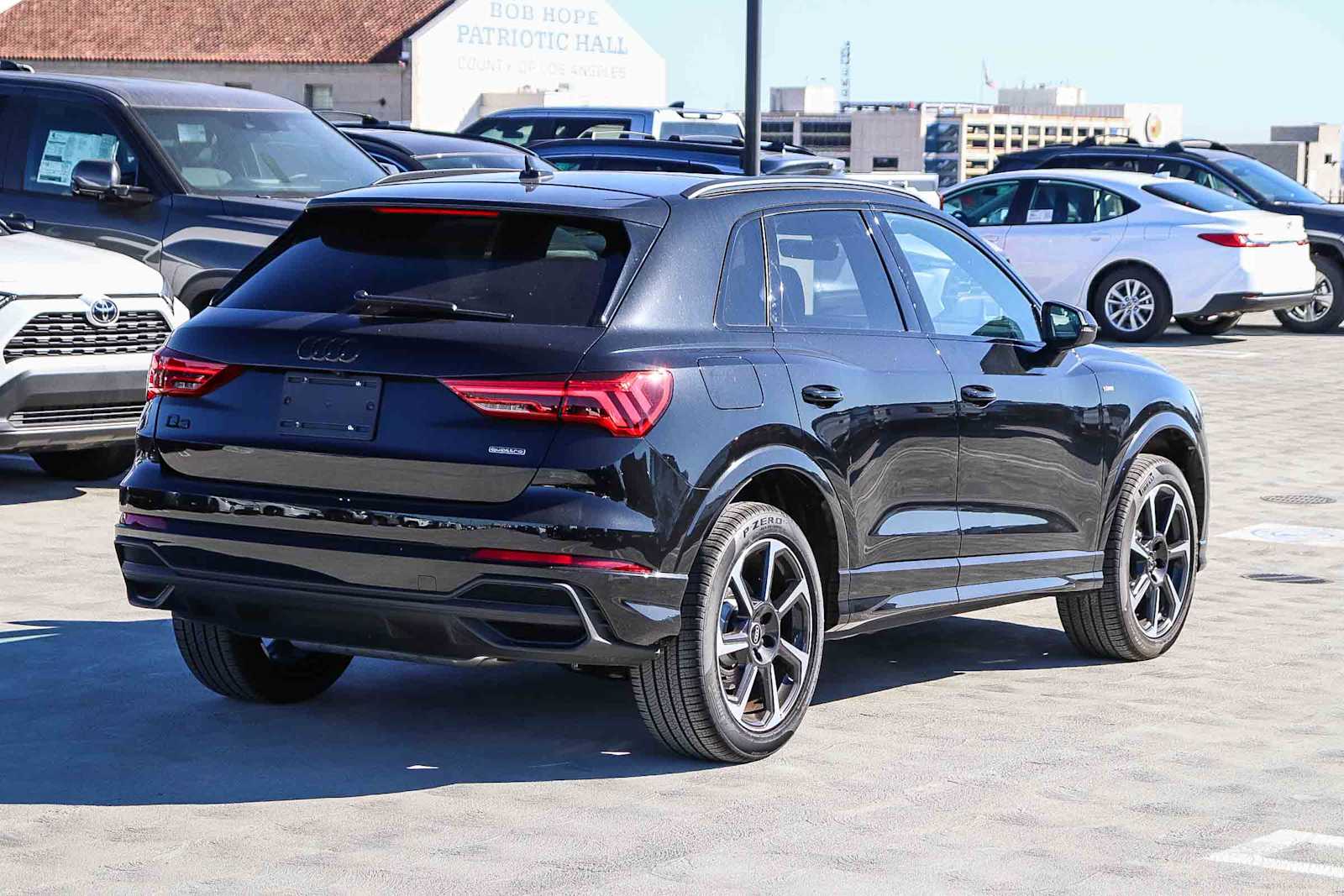 Thumbnail: 2025 Audi Q3 - 4