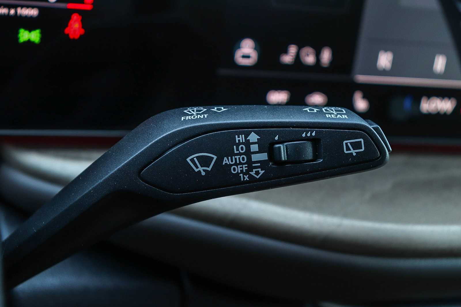 Thumbnail: 2025 Audi Q5 - 31