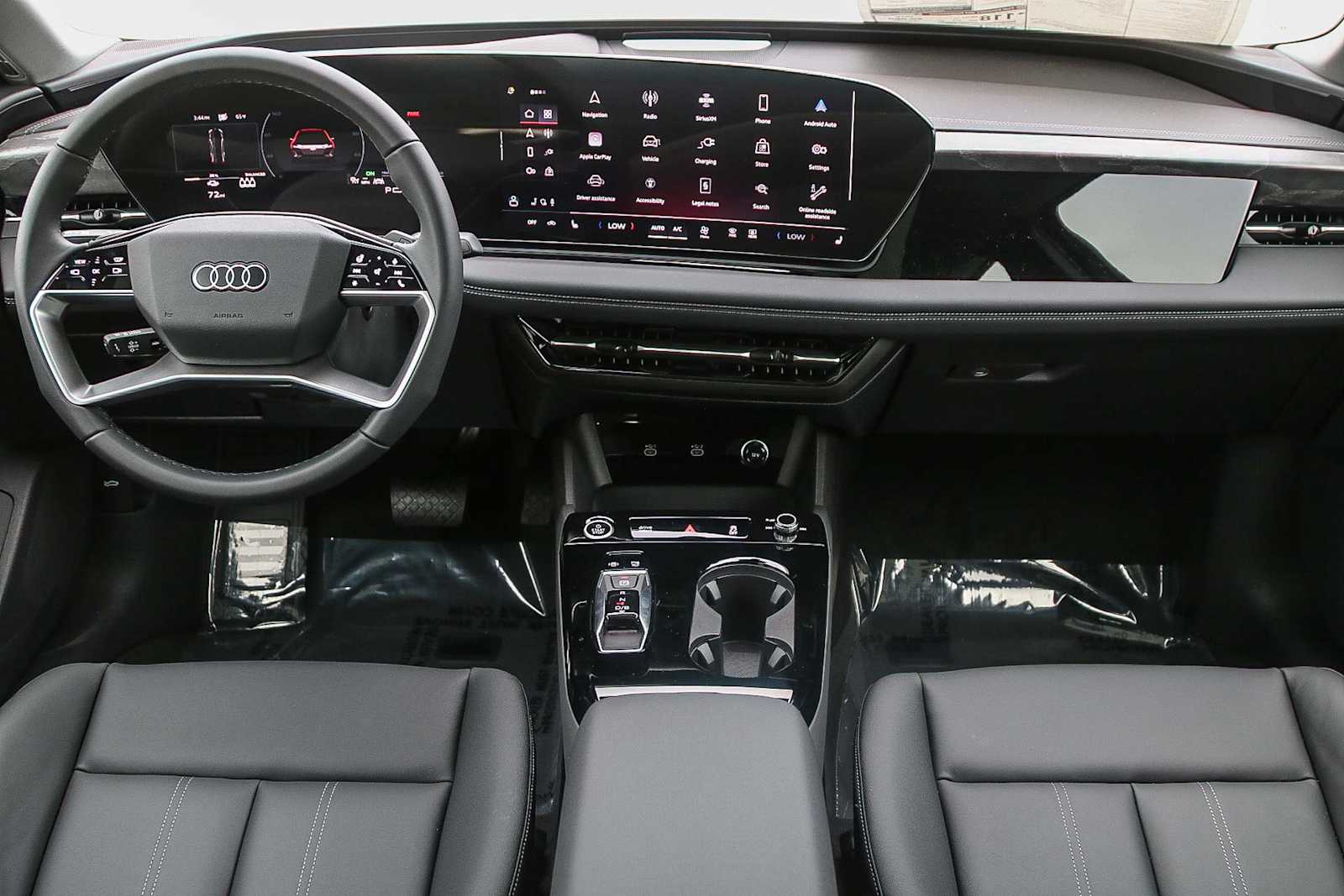 Thumbnail: 2025 Audi e-tron - 12