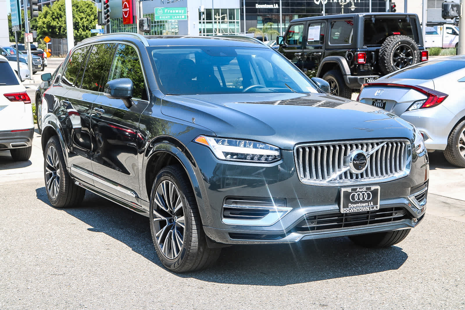 2022 Volvo XC90 Recharge T8 Inscription Expression photo 3