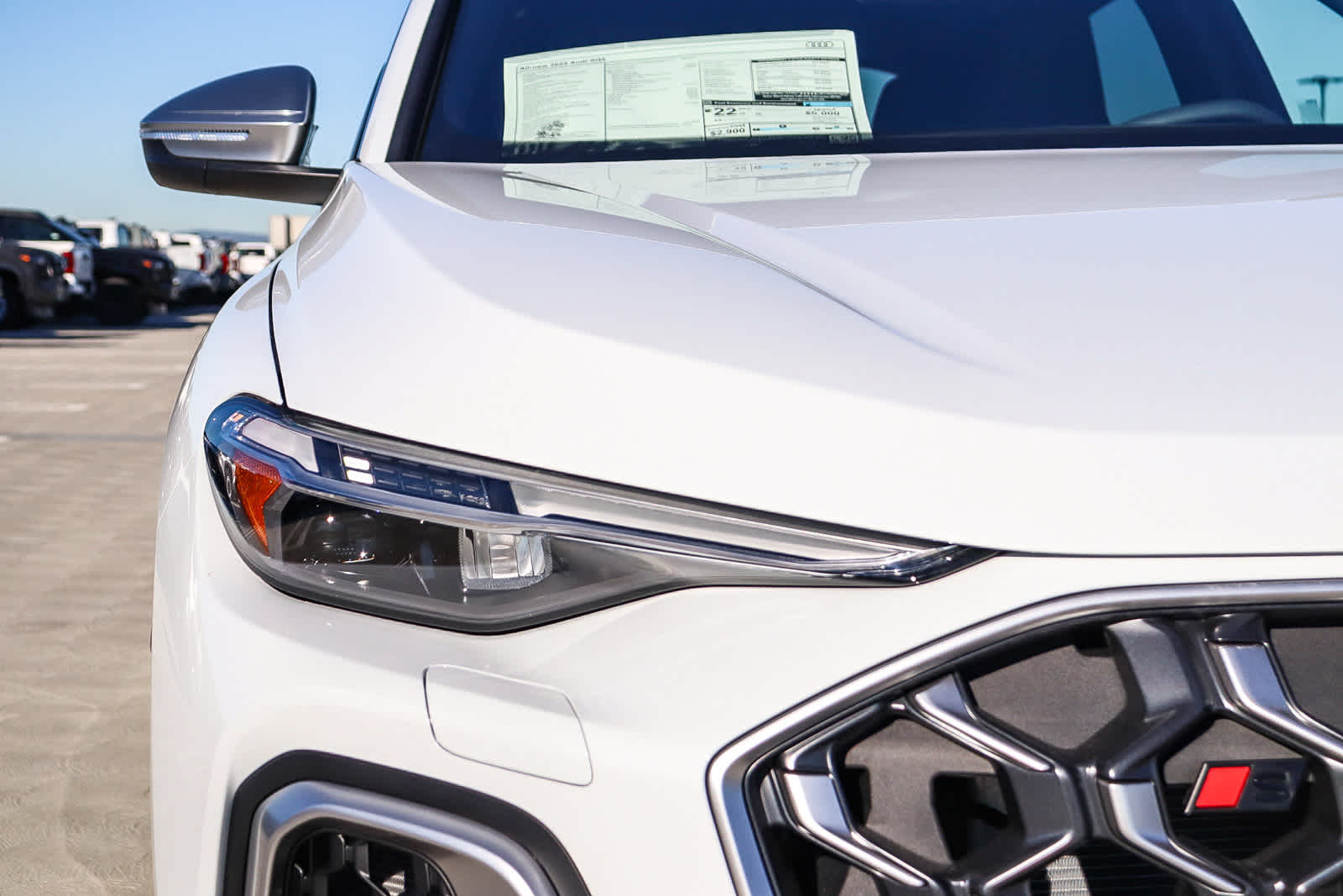 Thumbnail: 2025 Audi SQ5 - 9