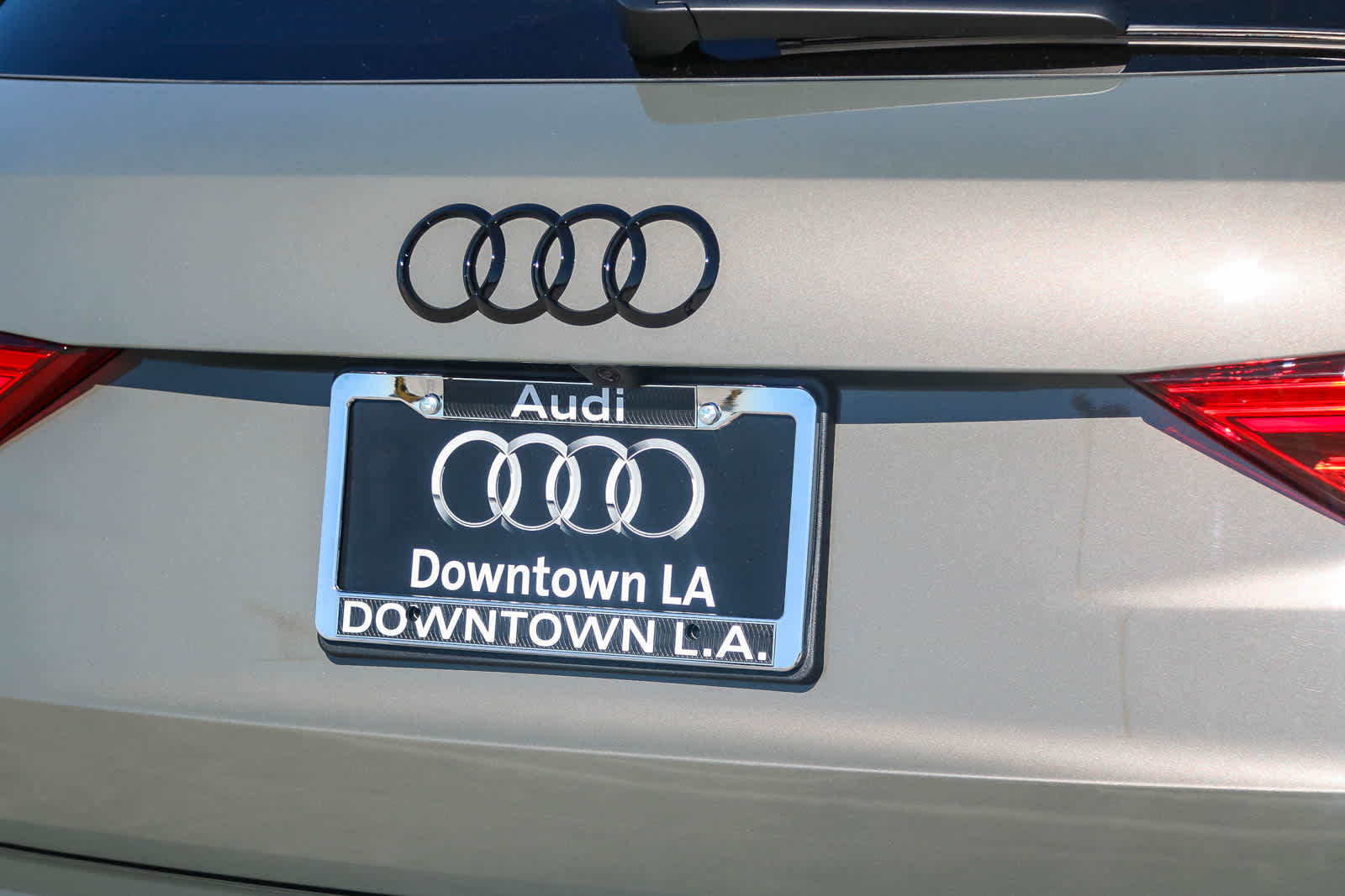 Thumbnail: 2025 Audi Q3 - 13