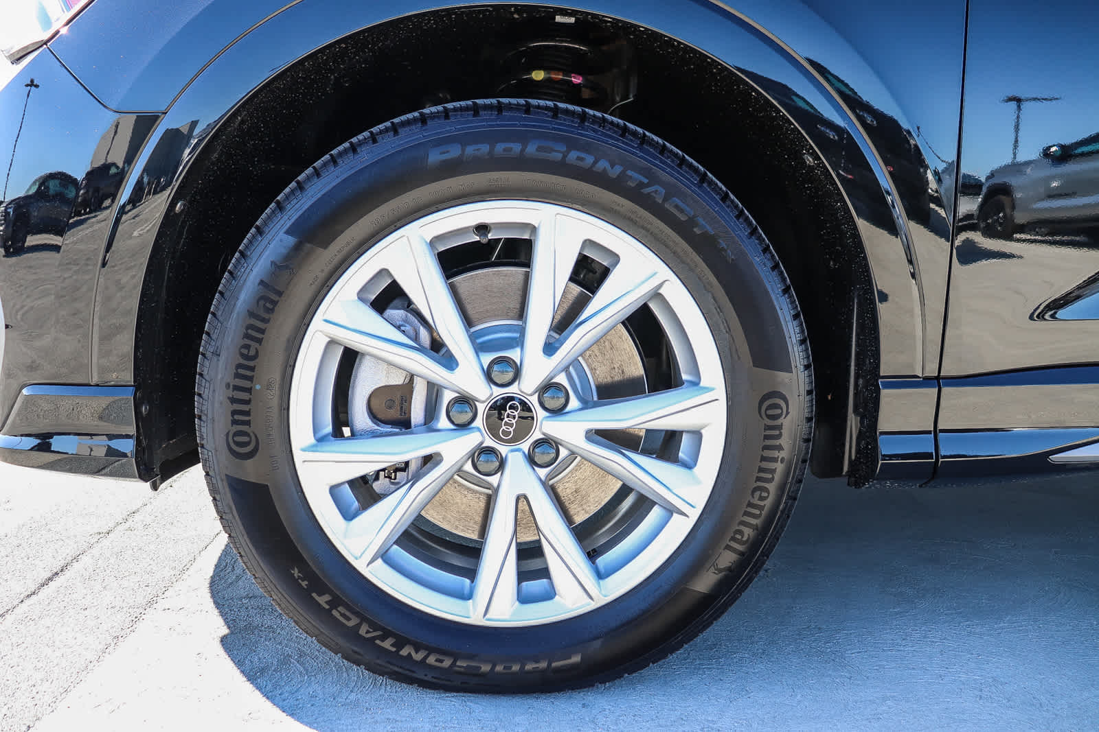 Thumbnail: 2025 Audi Q3 - 14