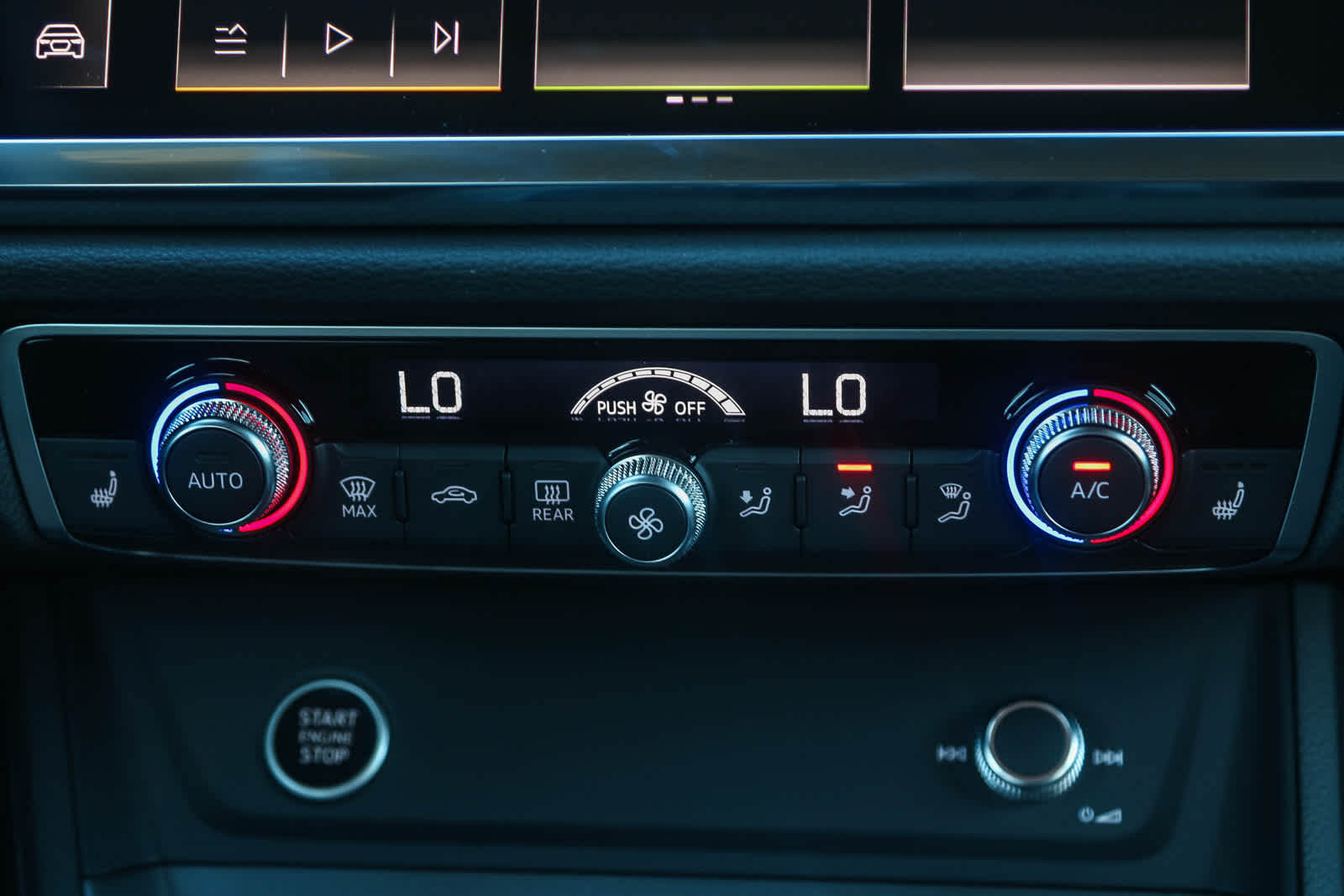 Thumbnail: 2025 Audi Q3 - 19