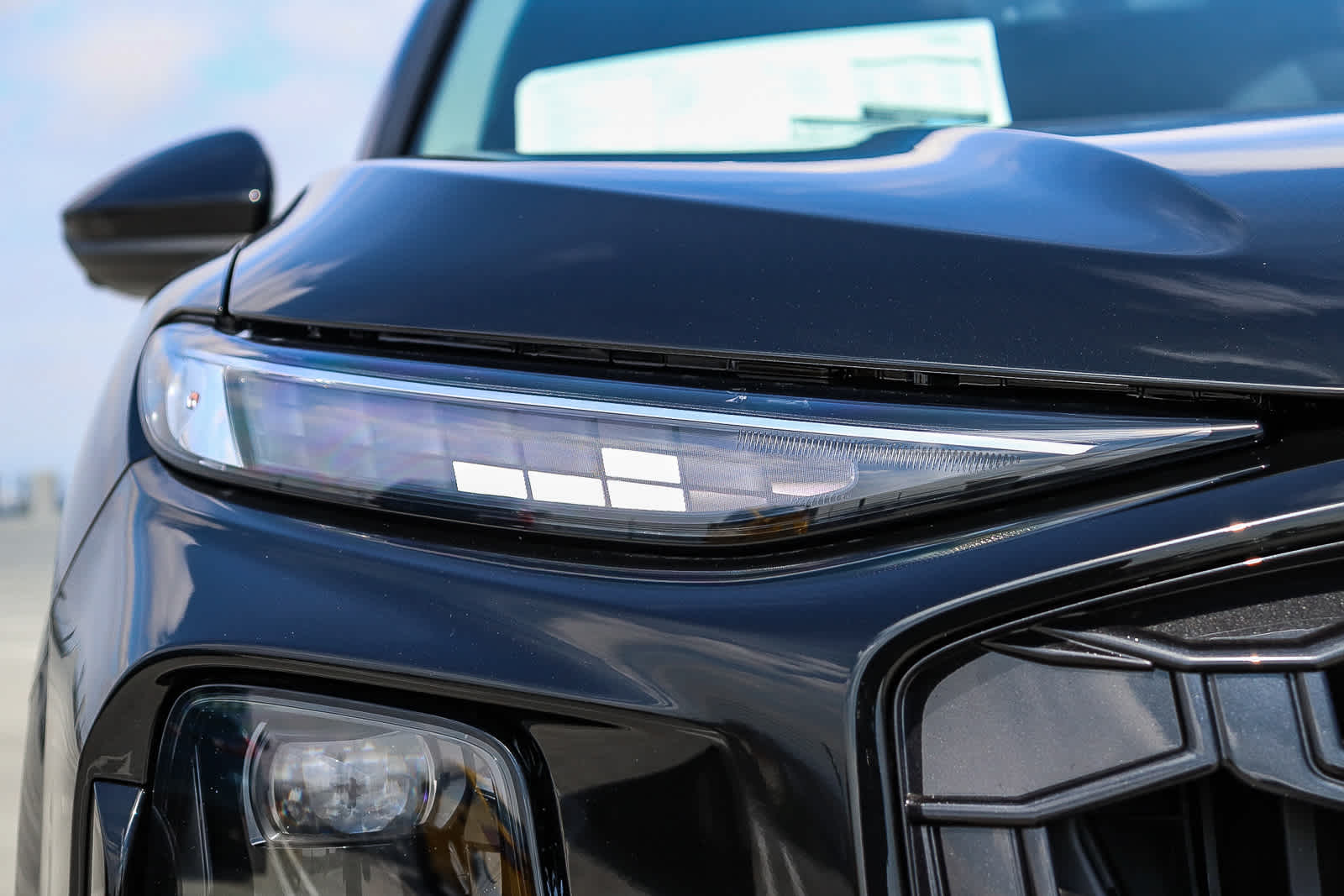 Thumbnail: 2026 Audi Q3 - 9