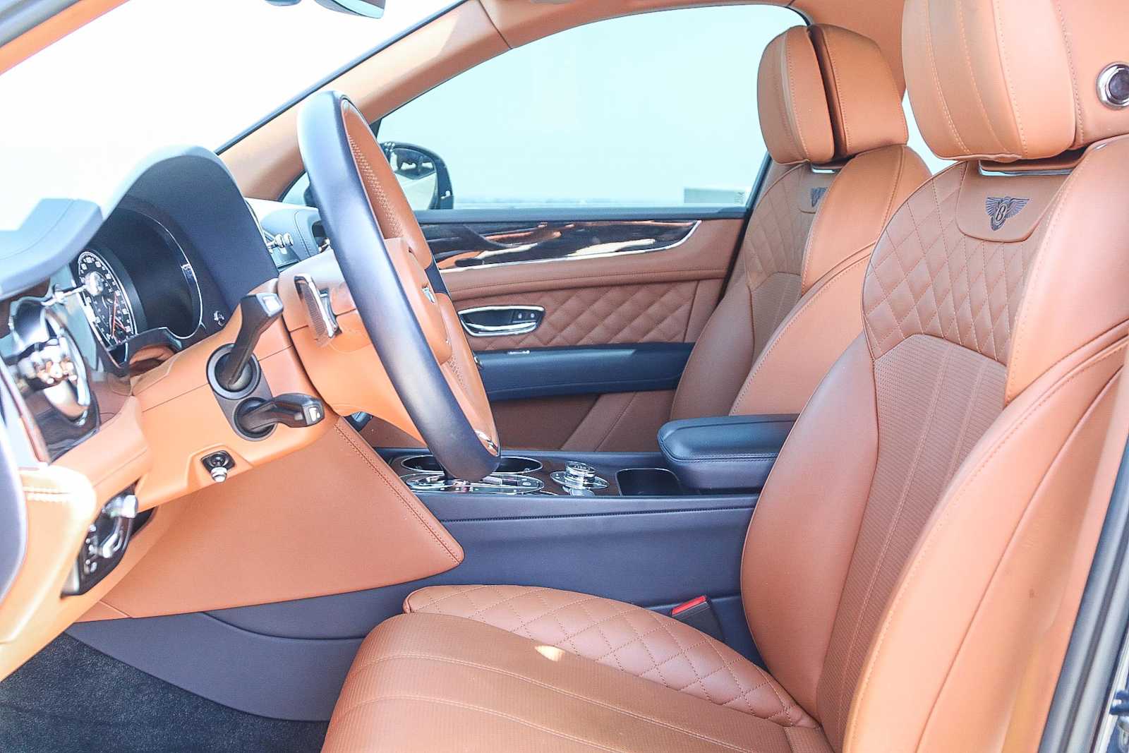 Thumbnail: 2019 Bentley Bentayga - 19