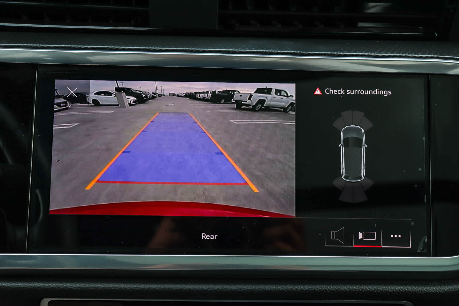 Thumbnail: 2023 Audi Q3 - 37