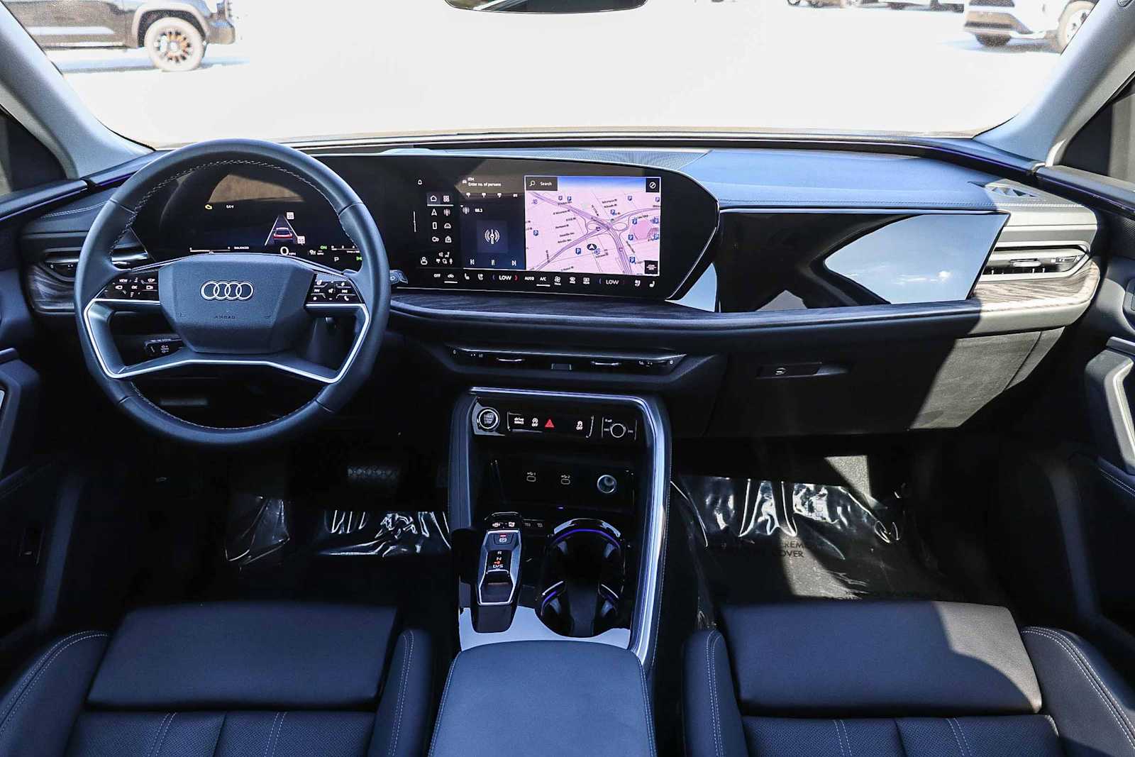 Thumbnail: 2025 Audi Q5 - 16