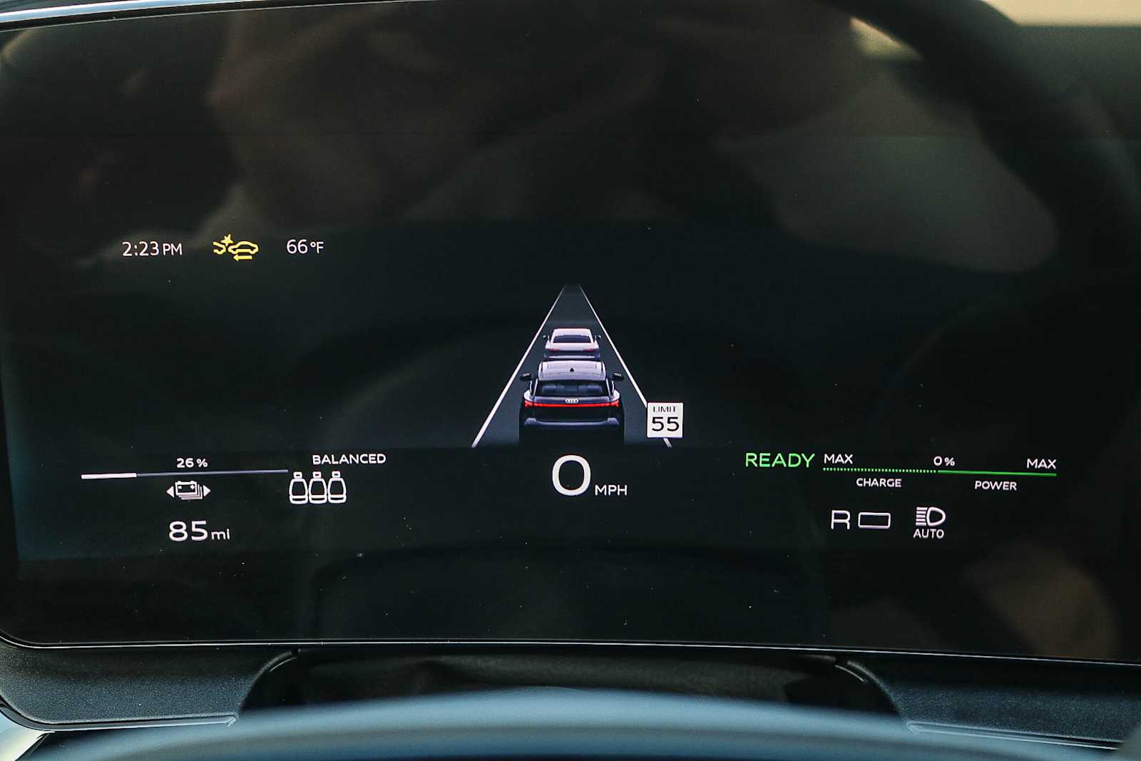 Thumbnail: 2025 Audi Q6 e-tron - 35