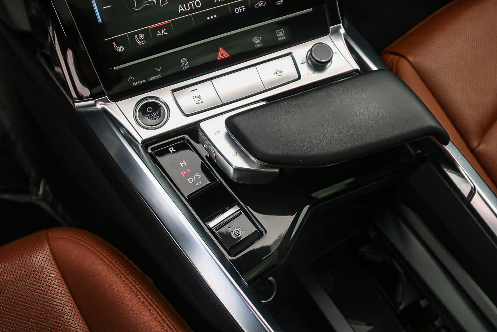 Thumbnail: 2022 Audi e-tron - 21