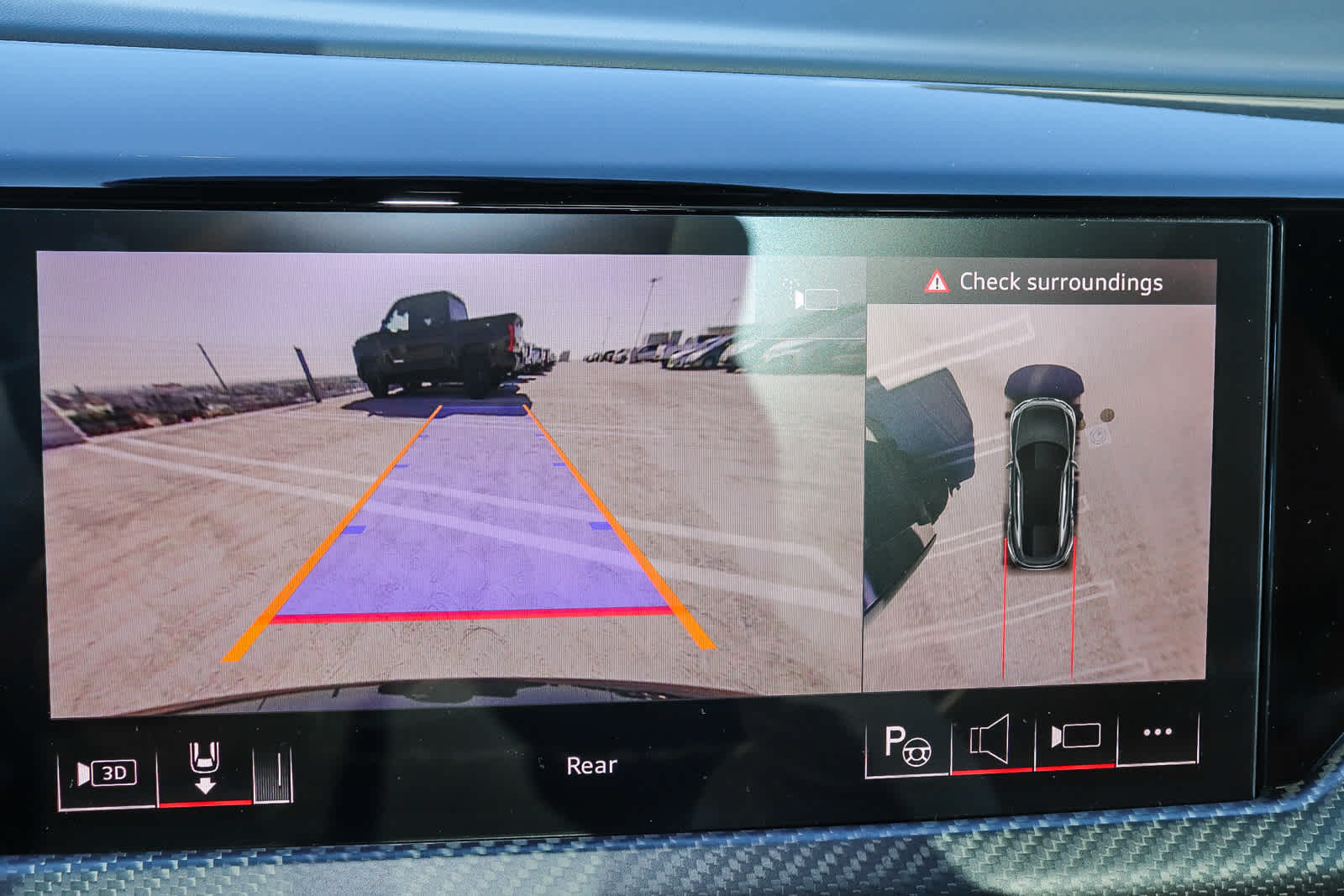 Thumbnail: 2026 Audi e-tron GT - 37