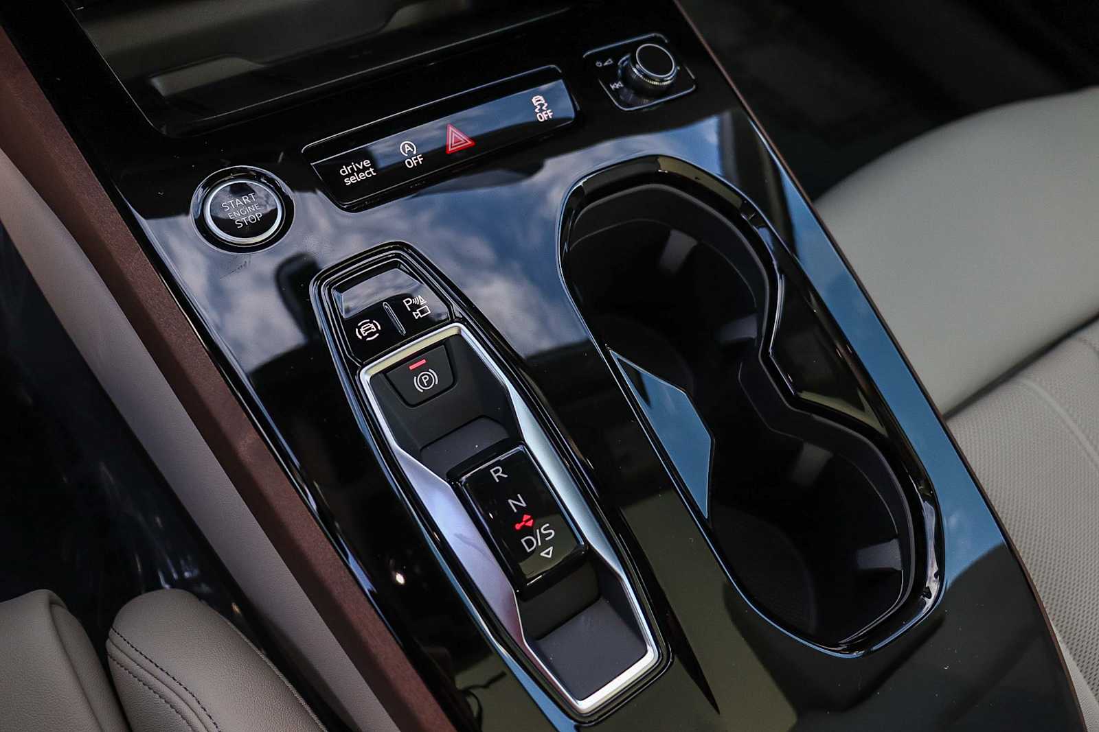 Thumbnail: 2025 Audi A5 - 23