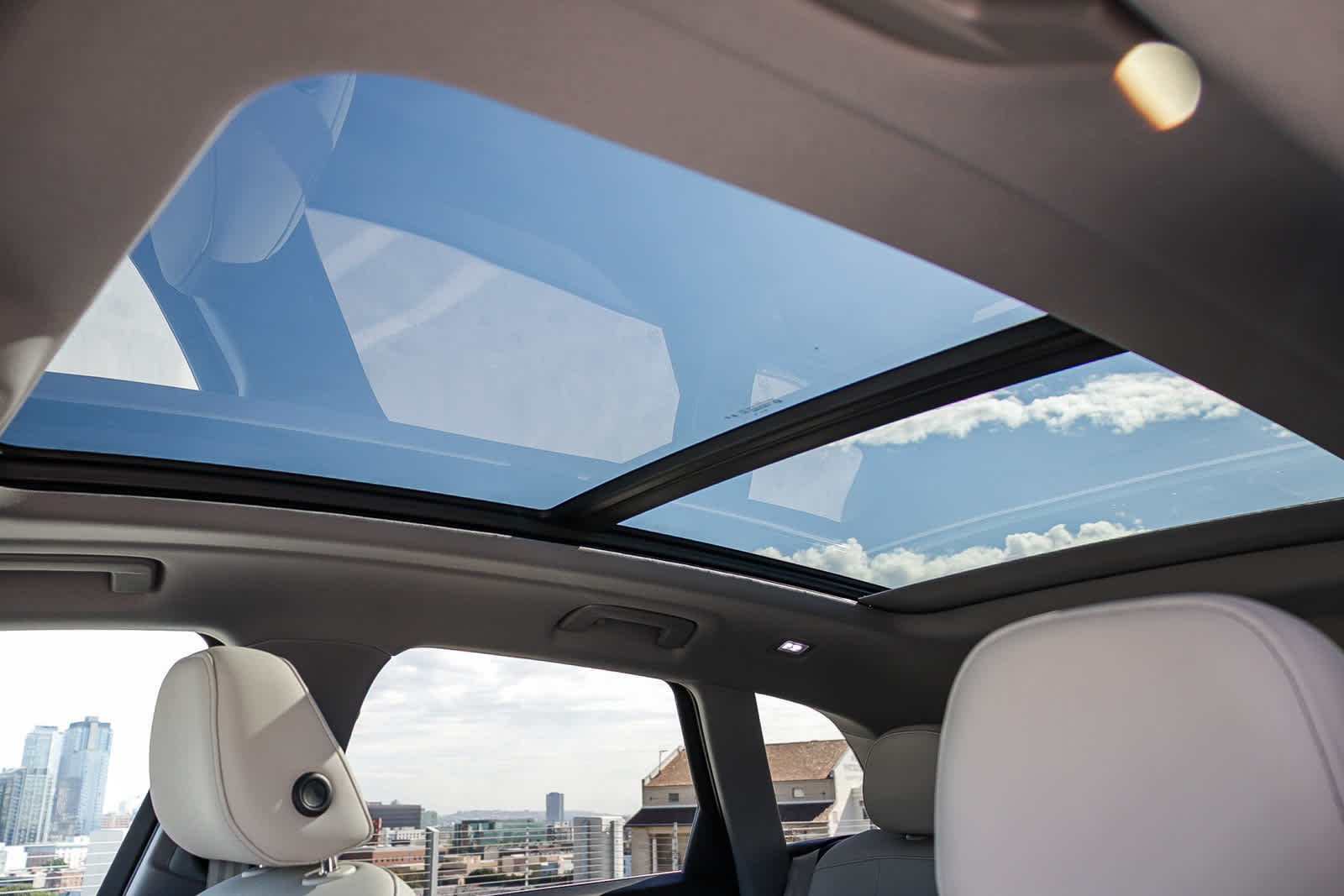 Thumbnail: 2025 Audi Q5 - 36