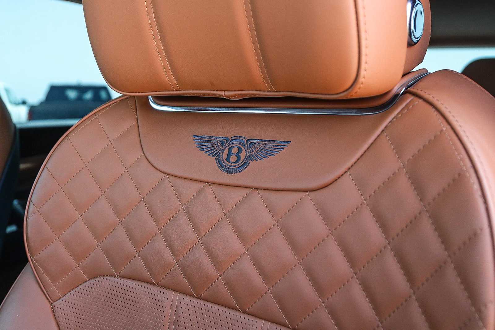 Thumbnail: 2019 Bentley Bentayga - 30
