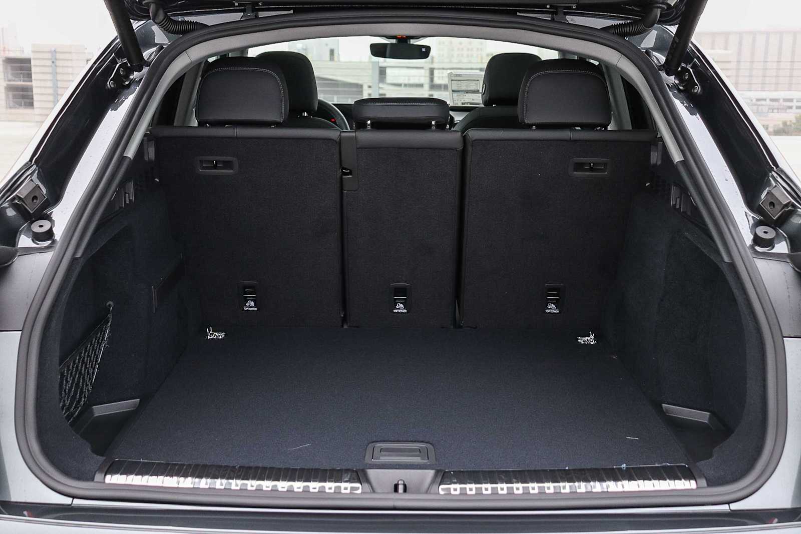 Thumbnail: 2025 Audi Q5 - 36