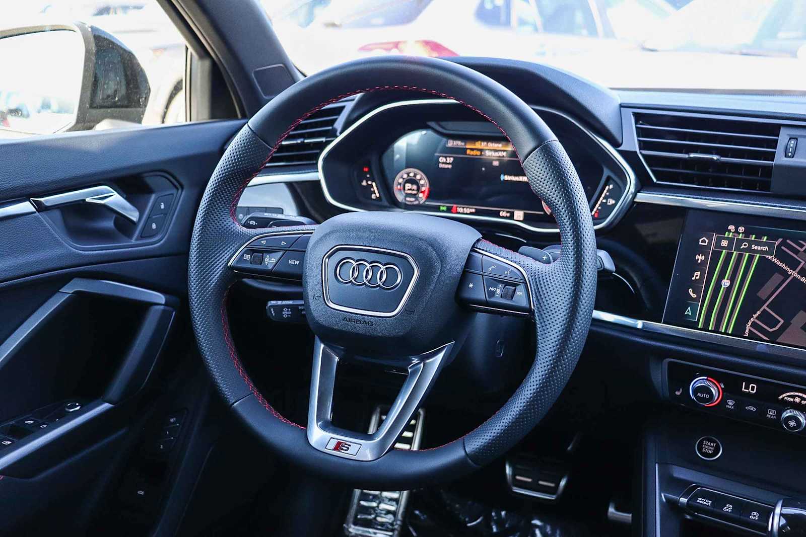 Thumbnail: 2025 Audi Q3 - 21