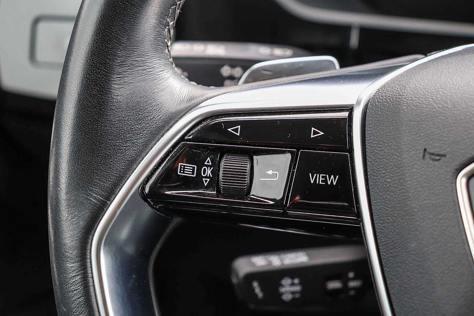 Thumbnail: 2024 Audi Q8 e-tron - 20