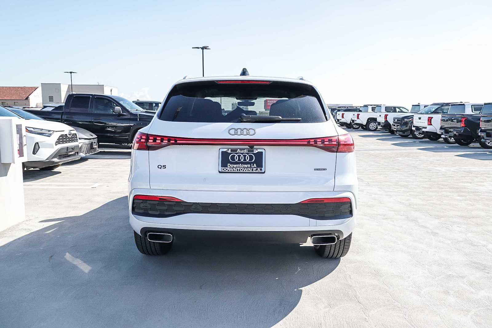 Thumbnail: 2025 Audi Q5 - 8